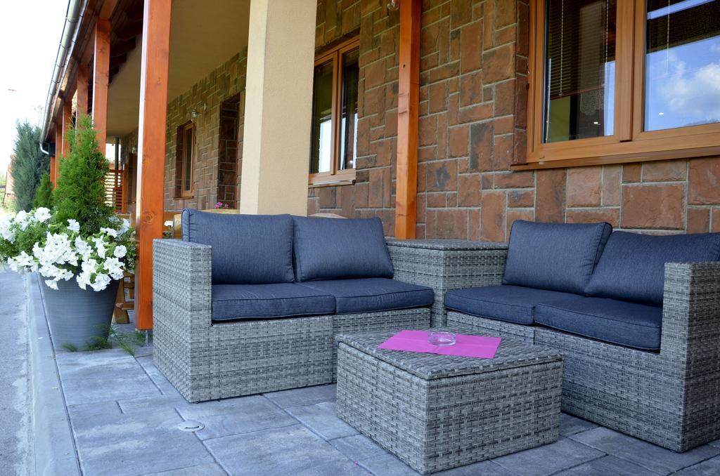 Penzion Larion Wellness Kralova Lehota Exterior foto